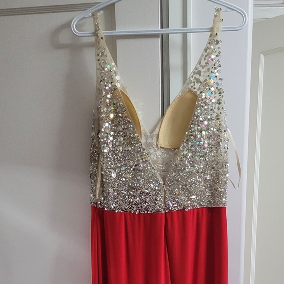 Red and silver sequin gown - Picture 3 of 5